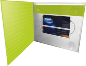 geopende kaartverpakking groen-grijs bedrukt, met plastic kaart in hard kunststof bevestigings-tray